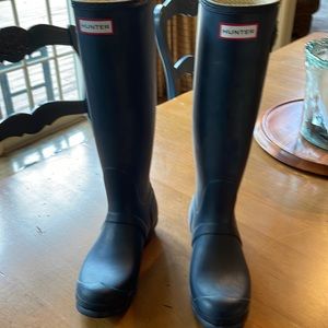 Hunter Navy Blue Tall Boots 7M8F with box